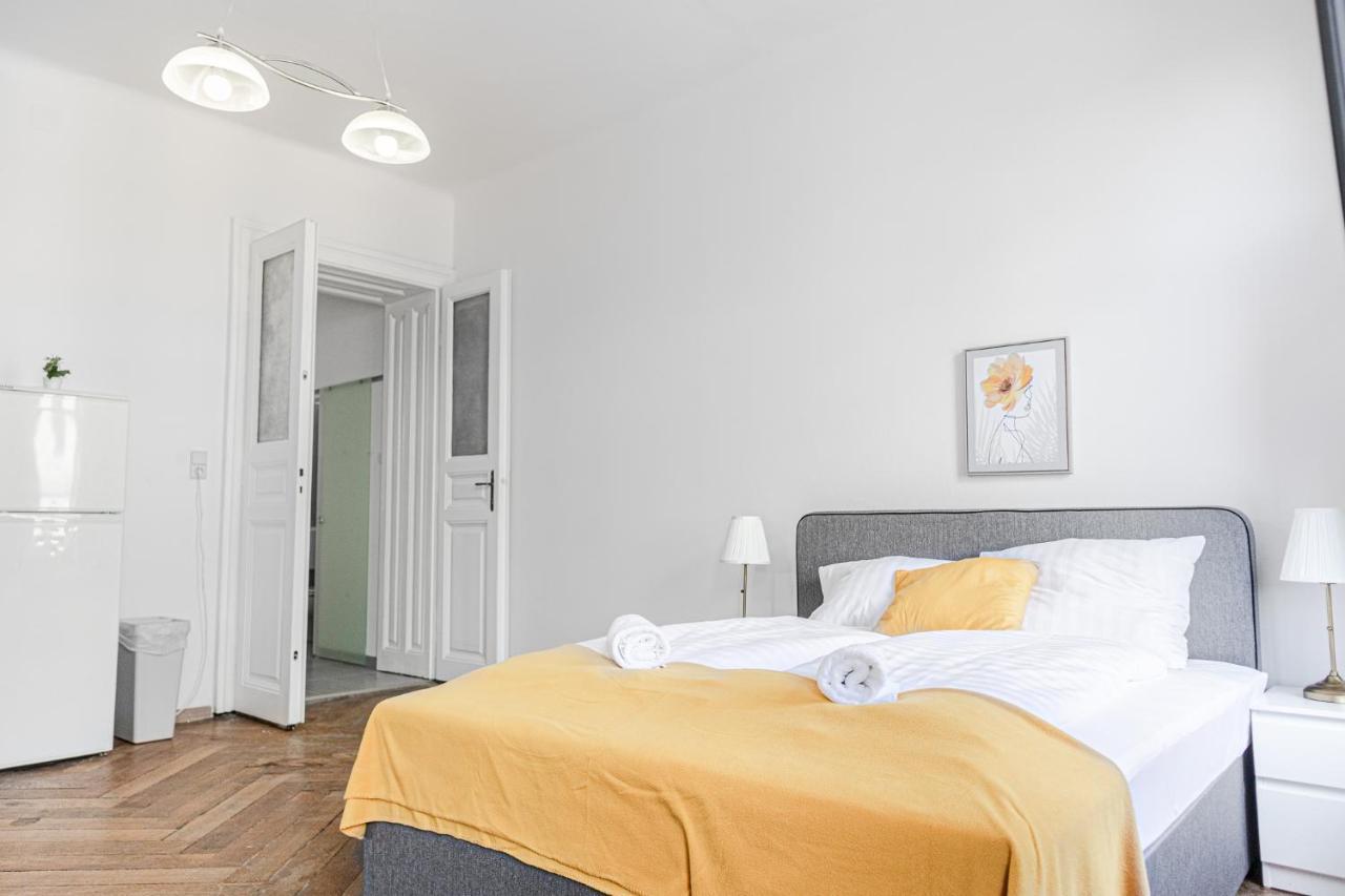 Appartement Cozy 2br Apt. Near Akh Hospital-ideal For Longstay Wenen