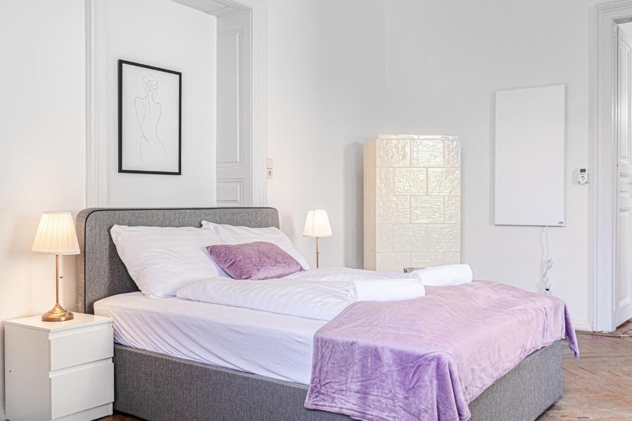 Cozy 2br Apt. Near Akh Hospital-ideal For Longstay *